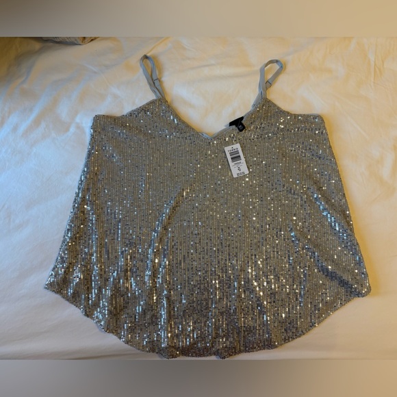 Torrid Glittering Silver Sequin top - Picture 2 of 5